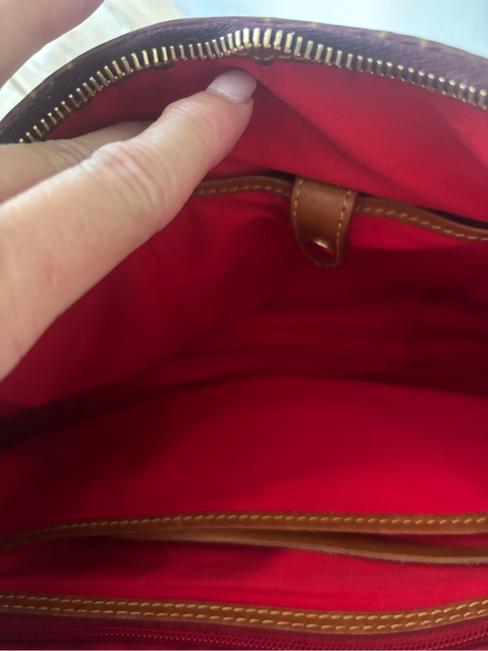 Dooney & Bourke Brown /Burgundy Logo Hobo Shoulder Bag - Picture 4 of 8